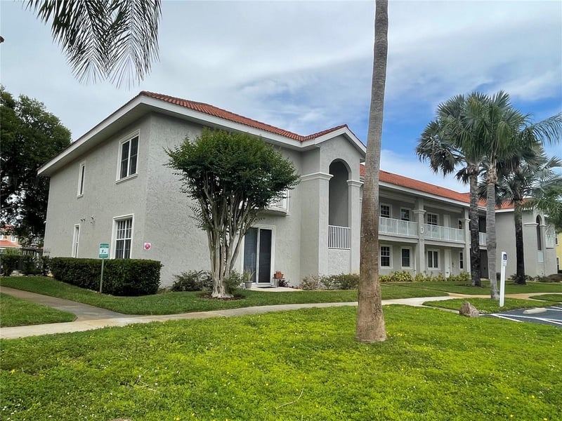 6808 Dali Ave #204, Land O Lakes, FL 34637
