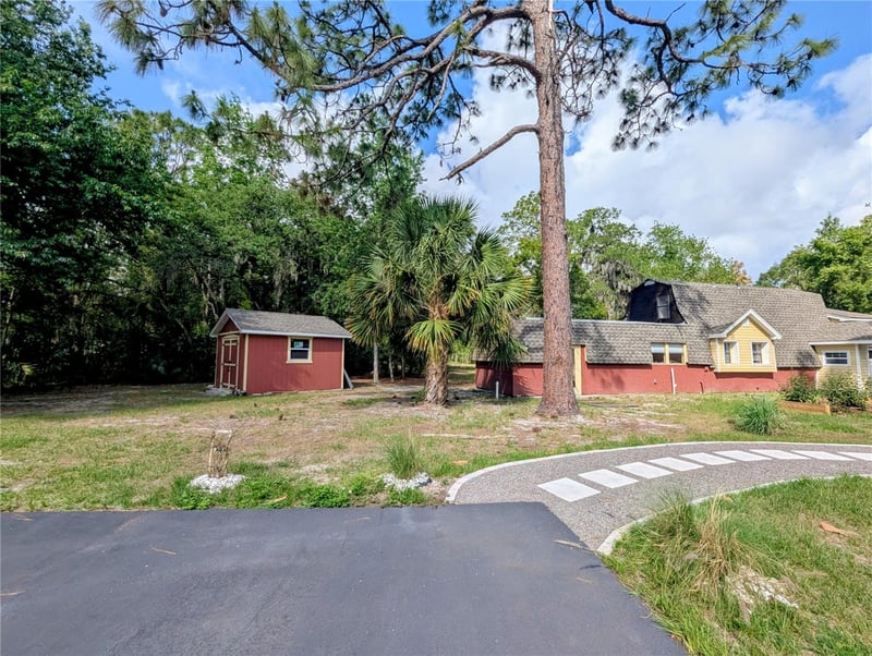 18001 Nelson Rd, Spring Hill, FL 34610