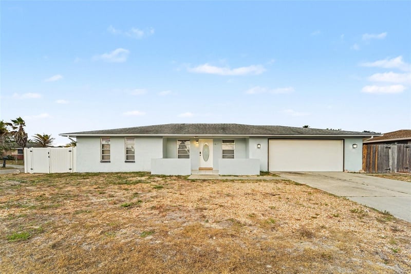 10111 Gardenia Ln, Port Richey, FL 34668