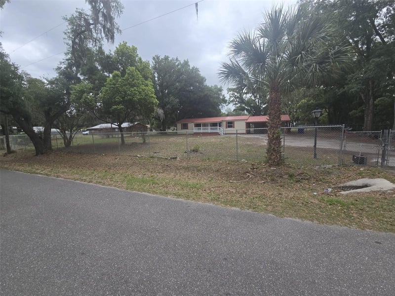 8009 Franklin Rd, Plant City, FL 33565