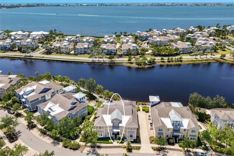 258 Sapphire Lake Dr #202, Bradenton, FL 34209