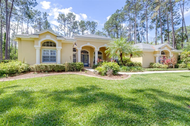 313 Pine Bluff Dr, Lutz, FL 33549