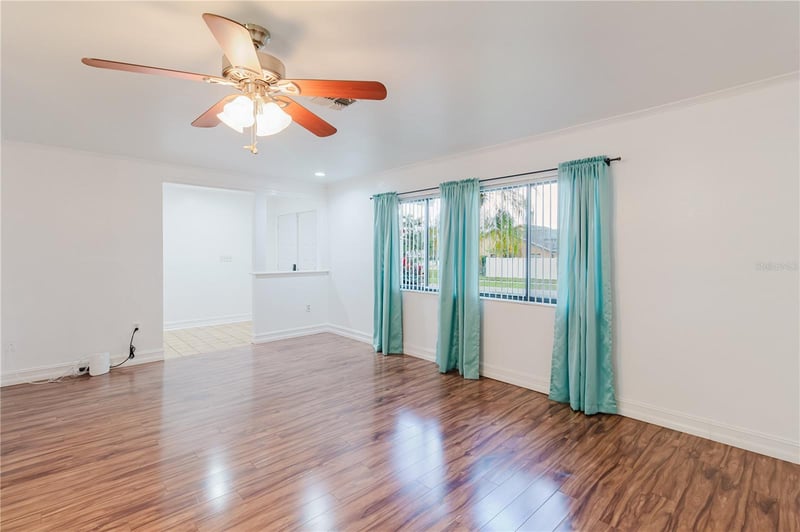 2276 Tamarron Ter, Palm Harbor, FL 34683