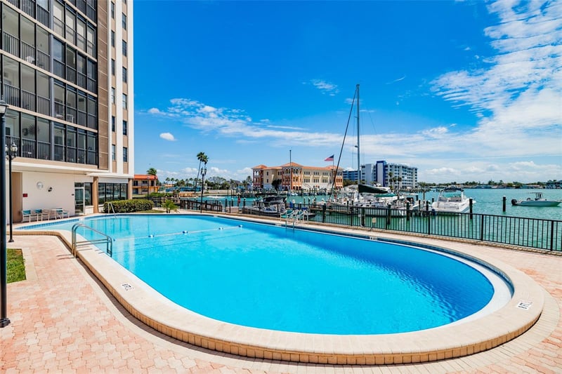 10355 Paradise Blvd #511, Treasure Island, FL 33706