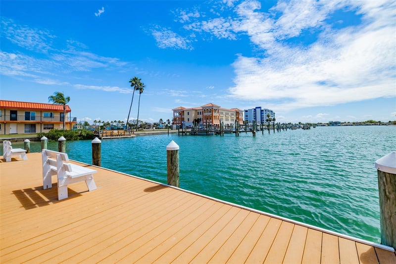 10355 Paradise Blvd #511, Treasure Island, FL 33706
