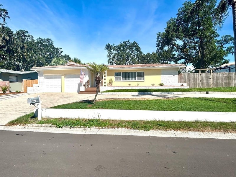 1201 Kapok Kove Cir, Clearwater, FL 33759