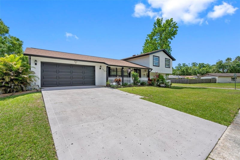 16513 Silverhill Dr, Tampa, FL 33624