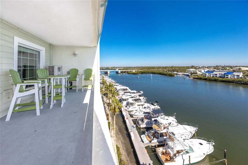 399 2nd St #718, Indian Rocks Beach, FL 33785