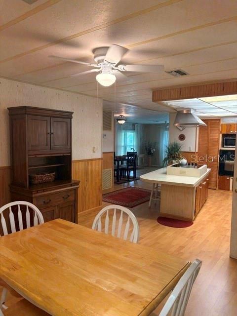 136 Forest Ln #4, Safety Harbor, FL 34695