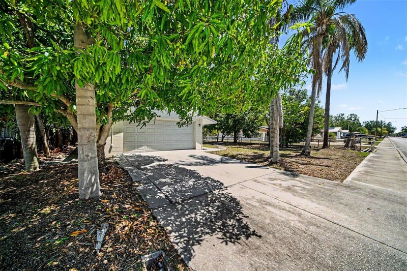 5301 82nd Ave, Pinellas Park, FL 33781