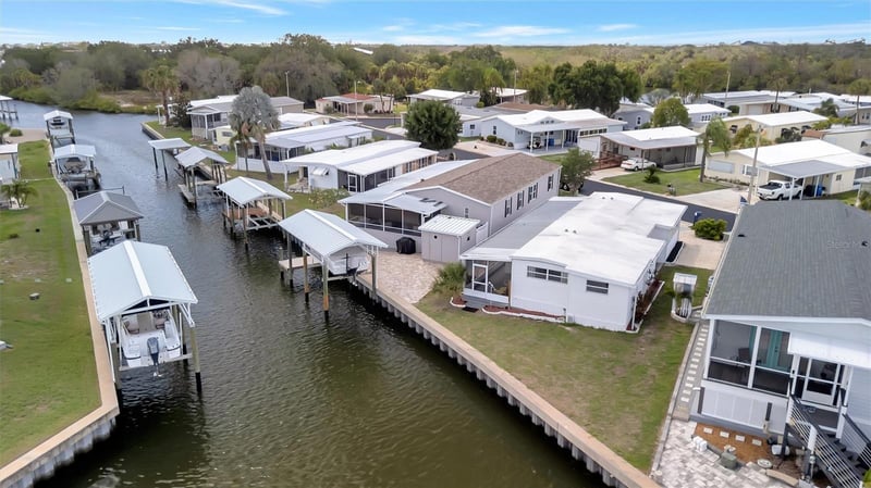 162 S Saint Thomas Cir, Apollo Beach, FL 33572