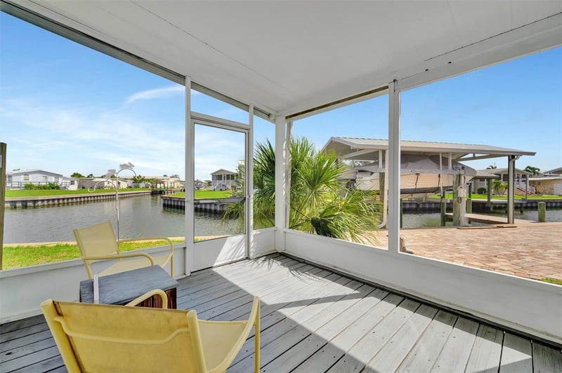 162 S Saint Thomas Cir, Apollo Beach, FL 33572