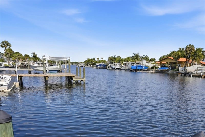 1024 44th Ave, St Petersburg, FL 33703