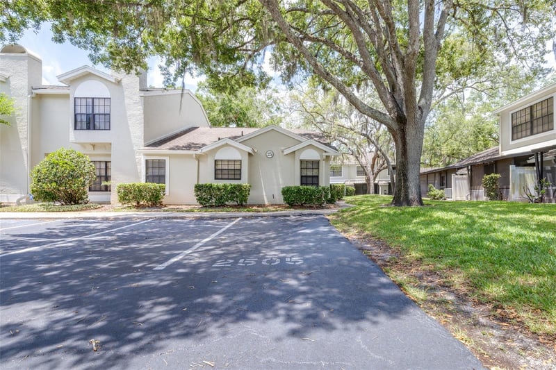5100 Burchette Rd #2505, Tampa, FL 33647