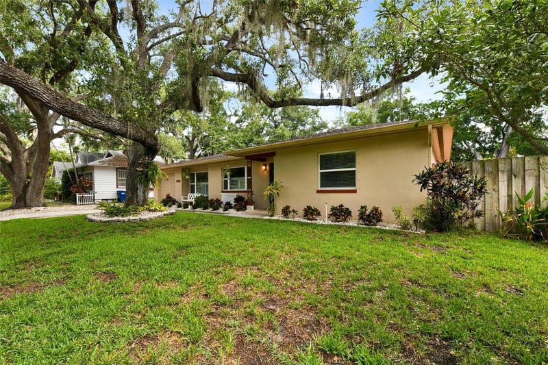750 Wood St, Dunedin, FL 34698