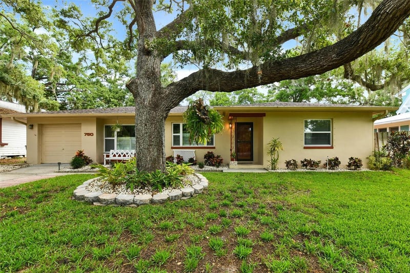 750 Wood St, Dunedin, FL 34698