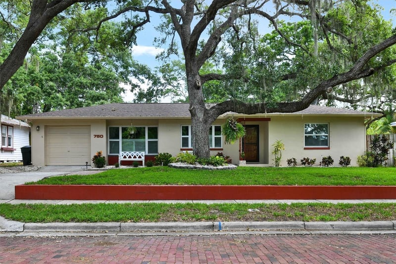750 Wood St, Dunedin, FL 34698