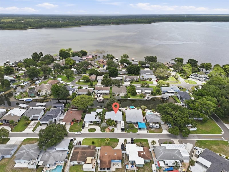 179 Canal Dr, Palm Harbor, FL 34684