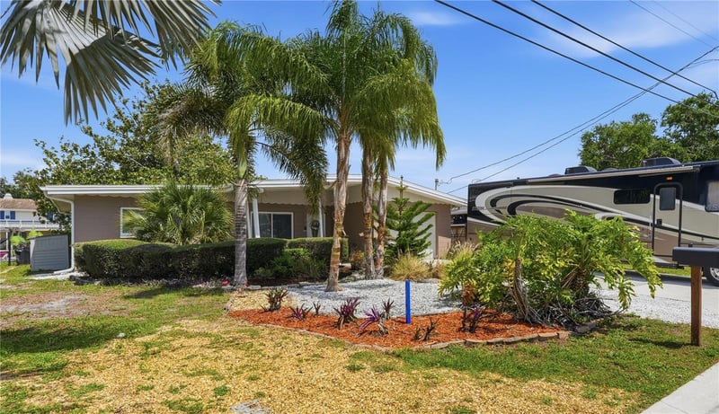 179 Canal Dr, Palm Harbor, FL 34684