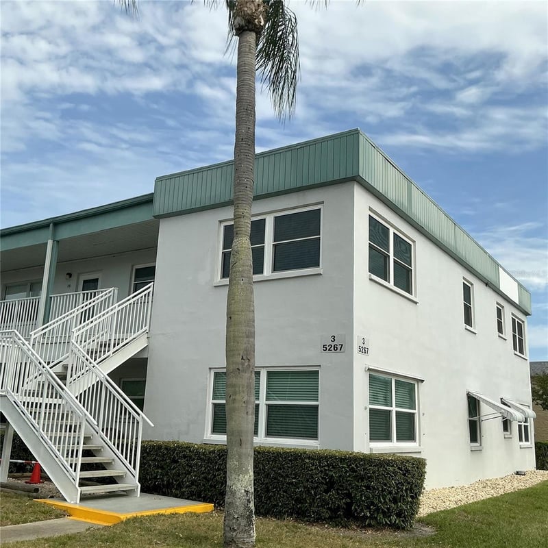 5267 81st St N #26, St Petersburg, FL 33709