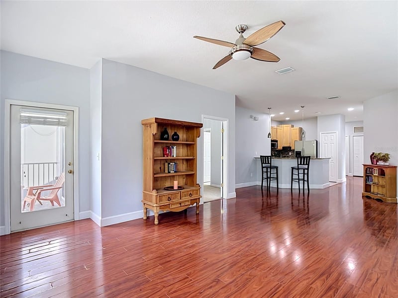 9502 Park Village Dr #108, Tampa, FL 33626