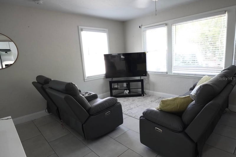 4405 Tampania Ave, Tampa, FL 33614