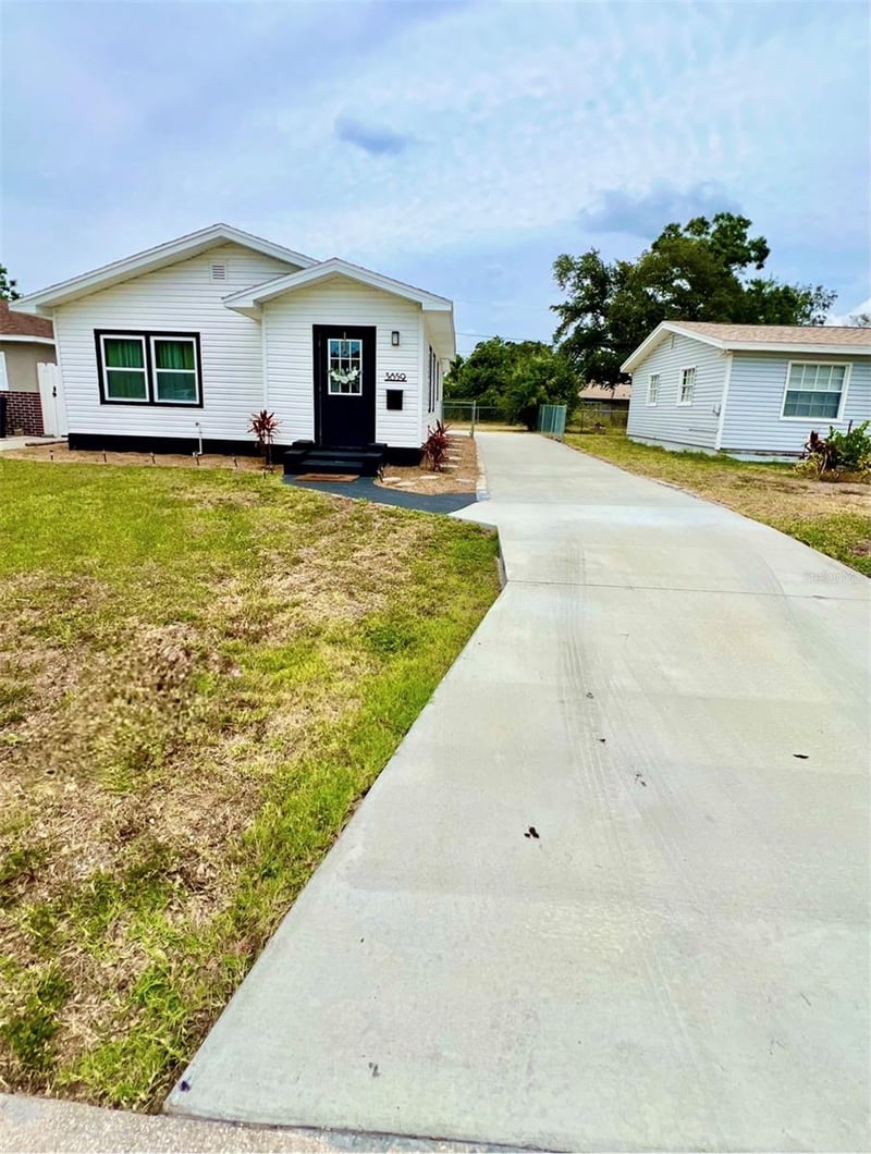 3859 9th Ave, St Petersburg, FL 33711