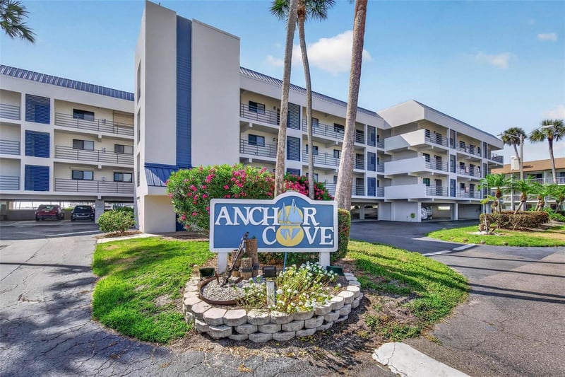 363 Pinellas Bayway #42, St Petersburg, FL 33715
