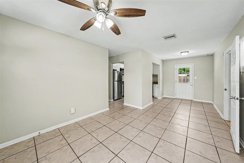 10209 28th St, Tampa, FL 33612