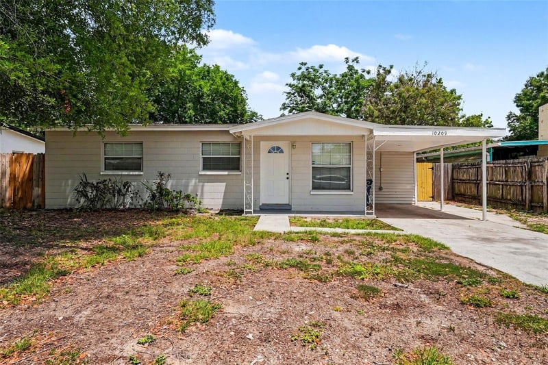 10209 28th St, Tampa, FL 33612