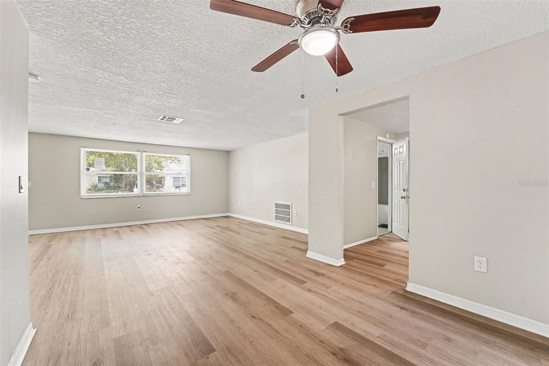 10815 Leeds Rd, Port Richey, FL 34668