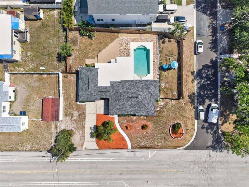 1674 34th Ave, St Petersburg, FL 33713