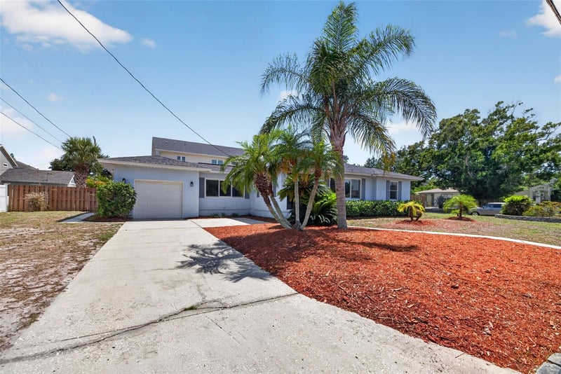 1674 34th Ave, St Petersburg, FL 33713