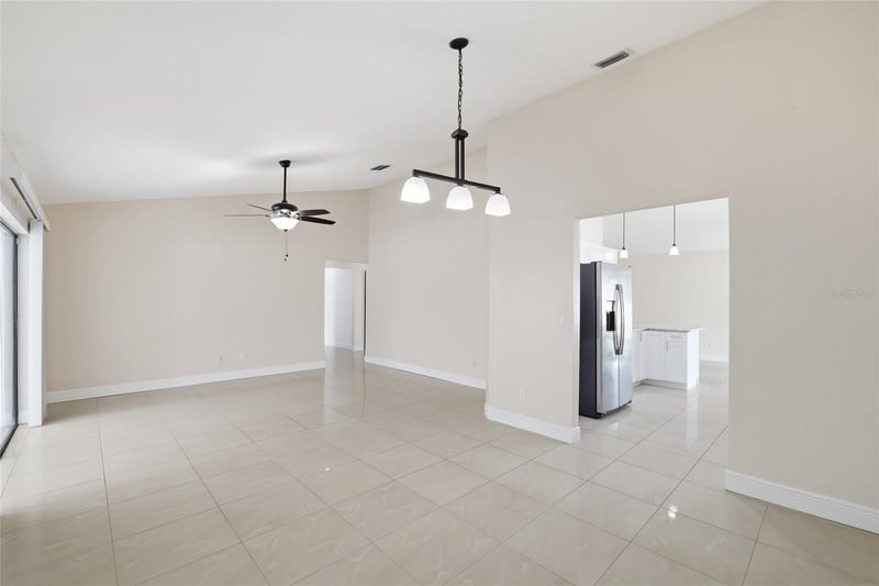 11807 Nicklaus Cir, Tampa, FL 33624