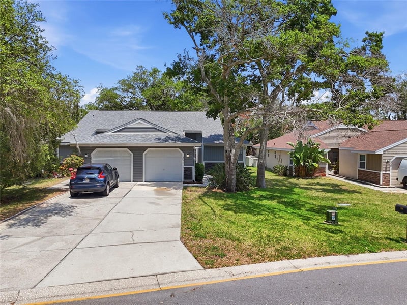351 Ixora Dr #61, Palm Harbor, FL 34684
