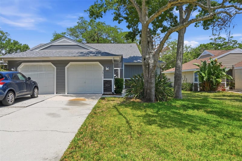 351 Ixora Dr #61, Palm Harbor, FL 34684