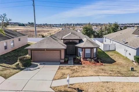 7637 Merchantville Cir, Zephyrhills, FL 33540