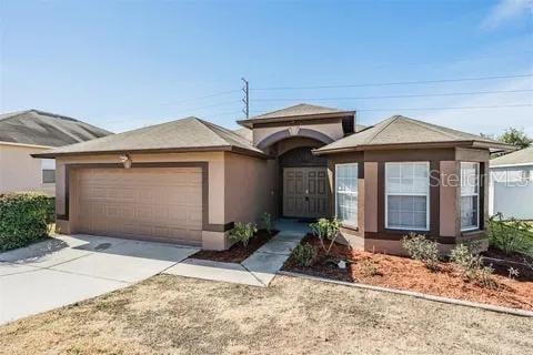 7637 Merchantville Cir, Zephyrhills, FL 33540