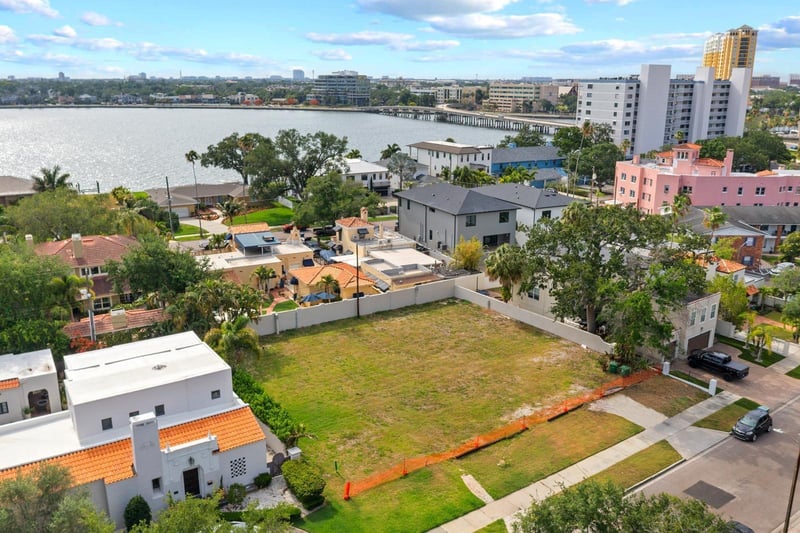 32 Aegean Ave, Tampa, FL 33606