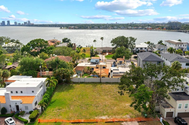 32 Aegean Ave, Tampa, FL 33606