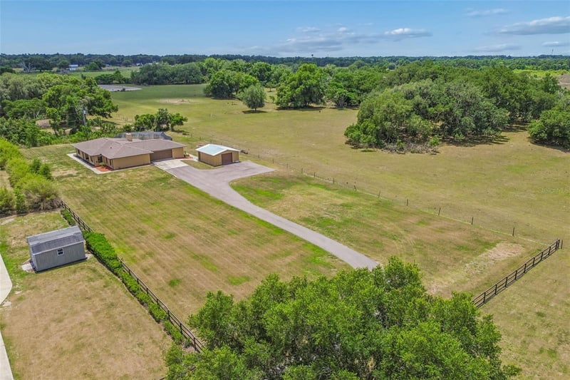 3501 Austin Trail Ln, Plant City, FL 33565