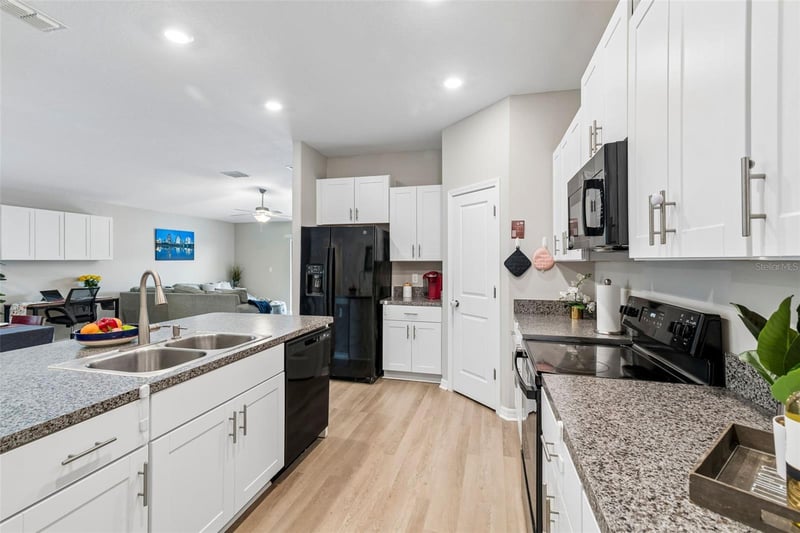 6307 Spring Crayfish Ave, New Port Richey, FL 34653