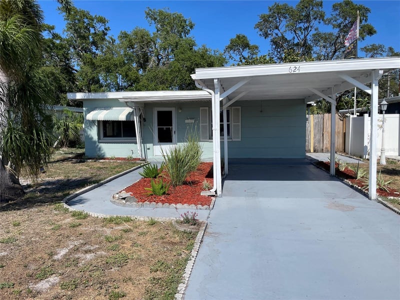 624 Folsom St, St Petersburg, FL 33707