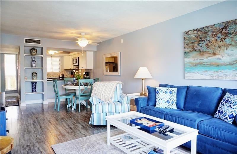 1801 Gulf Dr #266, Bradenton Beach, FL 34217