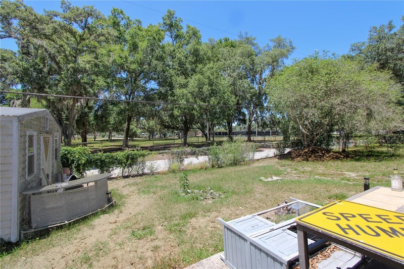 1229 Oak Valley Dr, Seffner, FL 33584