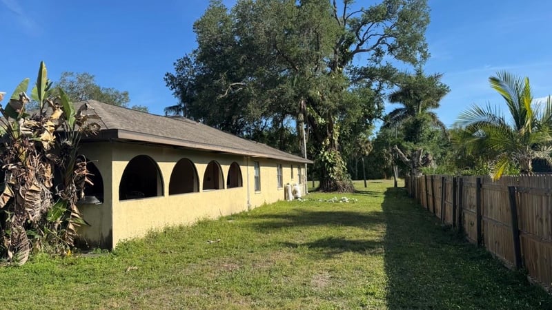 2102 28th Street Ct, Palmetto, FL 34221
