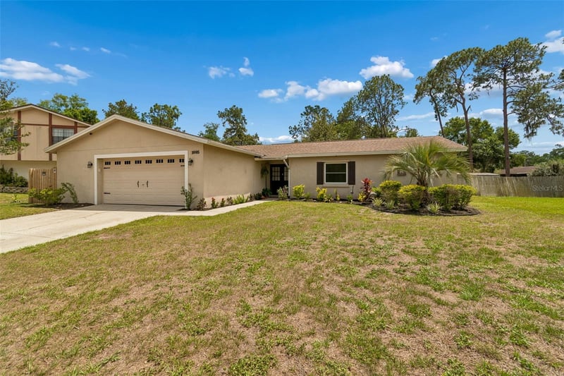 1005 Highgrove Ct, Valrico, FL 33596