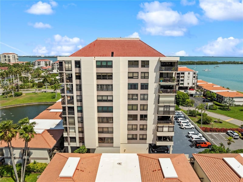6294 Bahia Del Mar Cir #904, St Petersburg, FL 33715