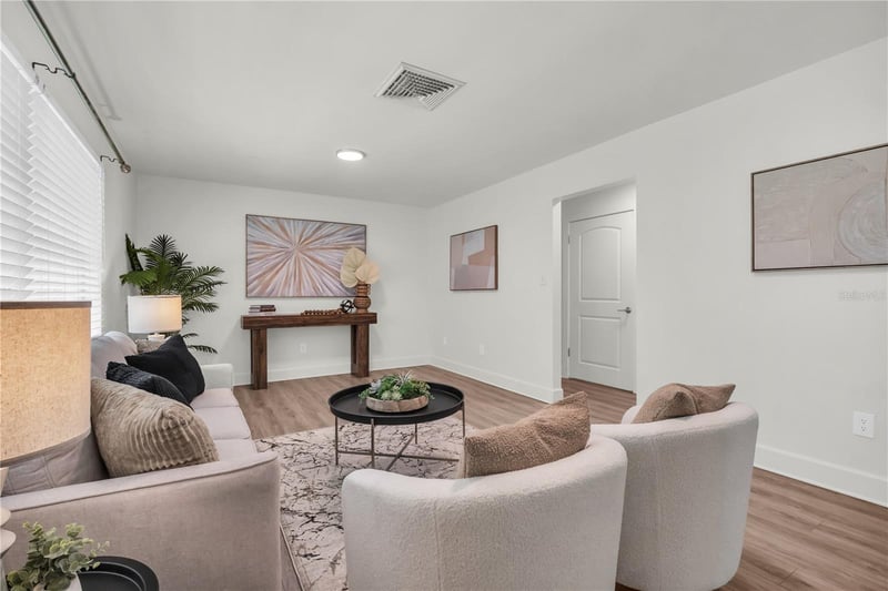 6820 South Shamrock Rd, Tampa, FL 33616