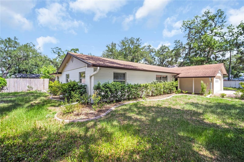 6820 South Shamrock Rd, Tampa, FL 33616